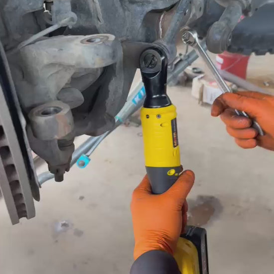 Llave chicharra electrica acker tools. 130 NM